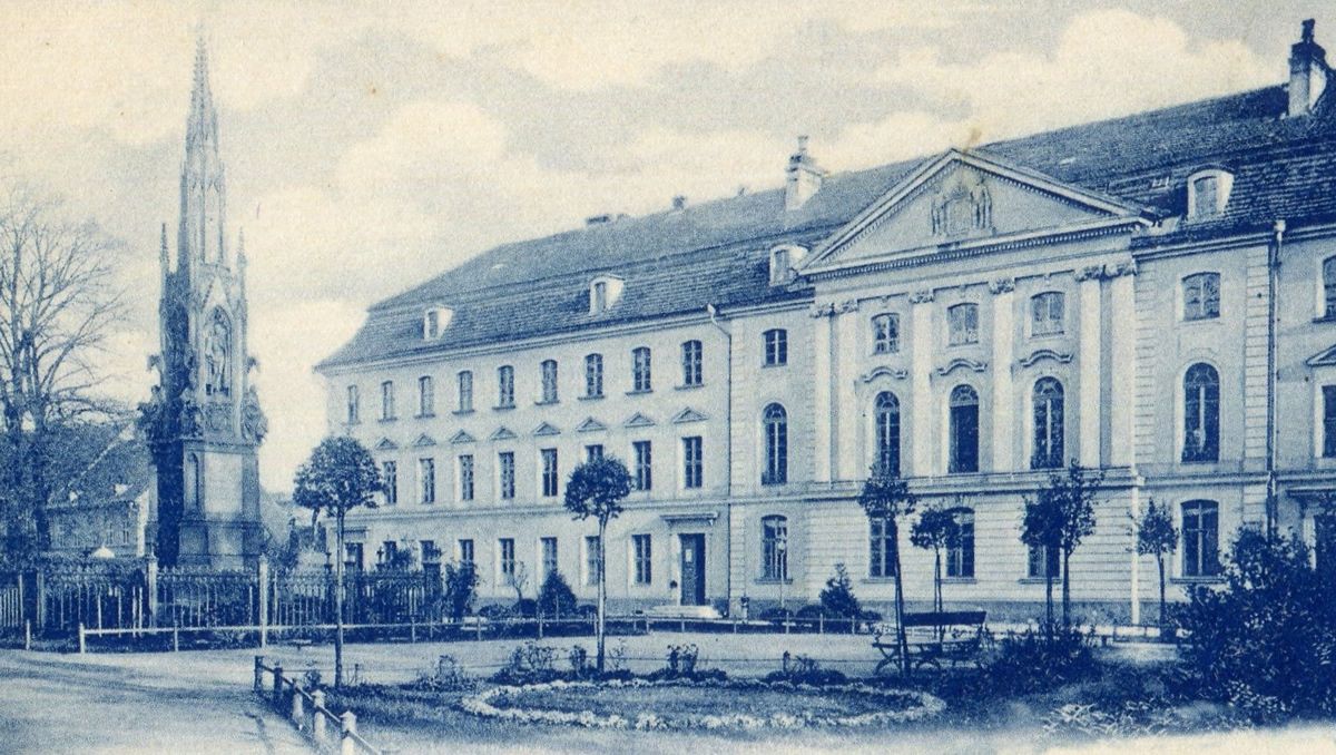 Sonnabend, 15. August 2026